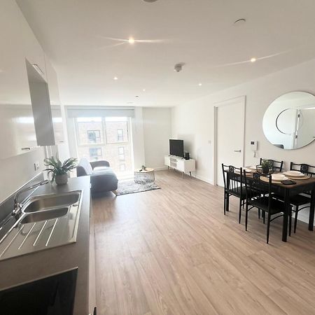 Lovely 2 Bedroom Apartment Manchester Dış mekan fotoğraf